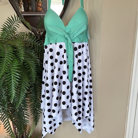 Brand New Rosegal Plus Size Swim Tankini Top Flowy Halter Green w/ Polka Dots - Picture 6 of 16